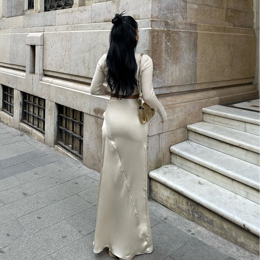 Schickes asymmetrisches Kleid