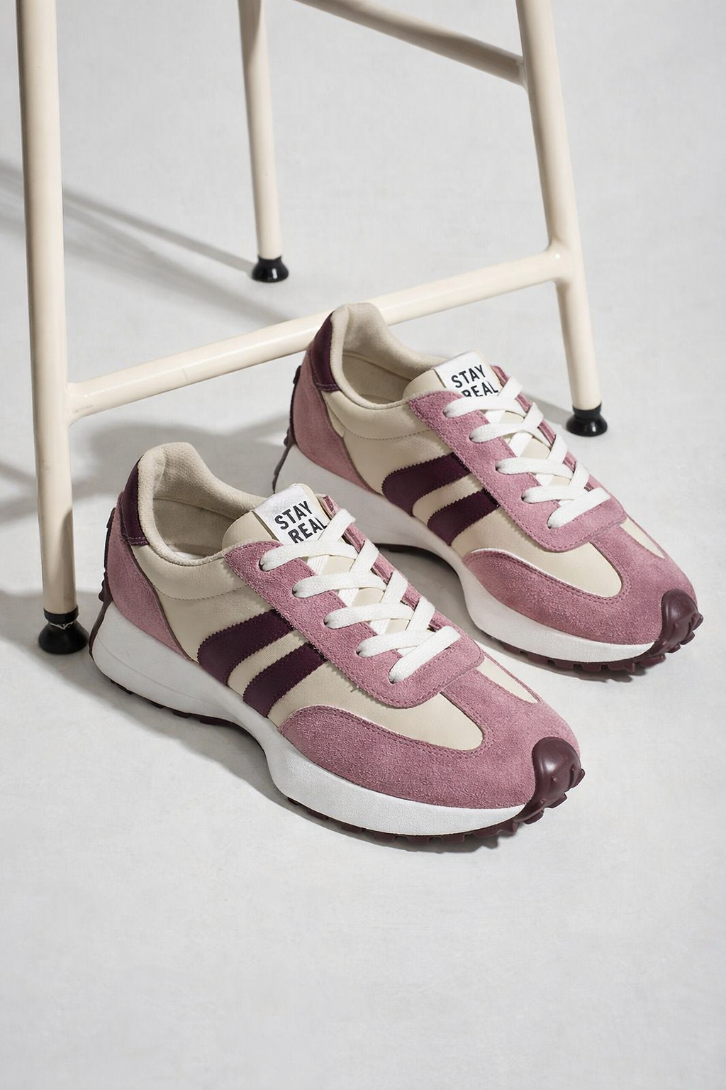 Halima – Retro-Sneaker mit Schnürsenkeln