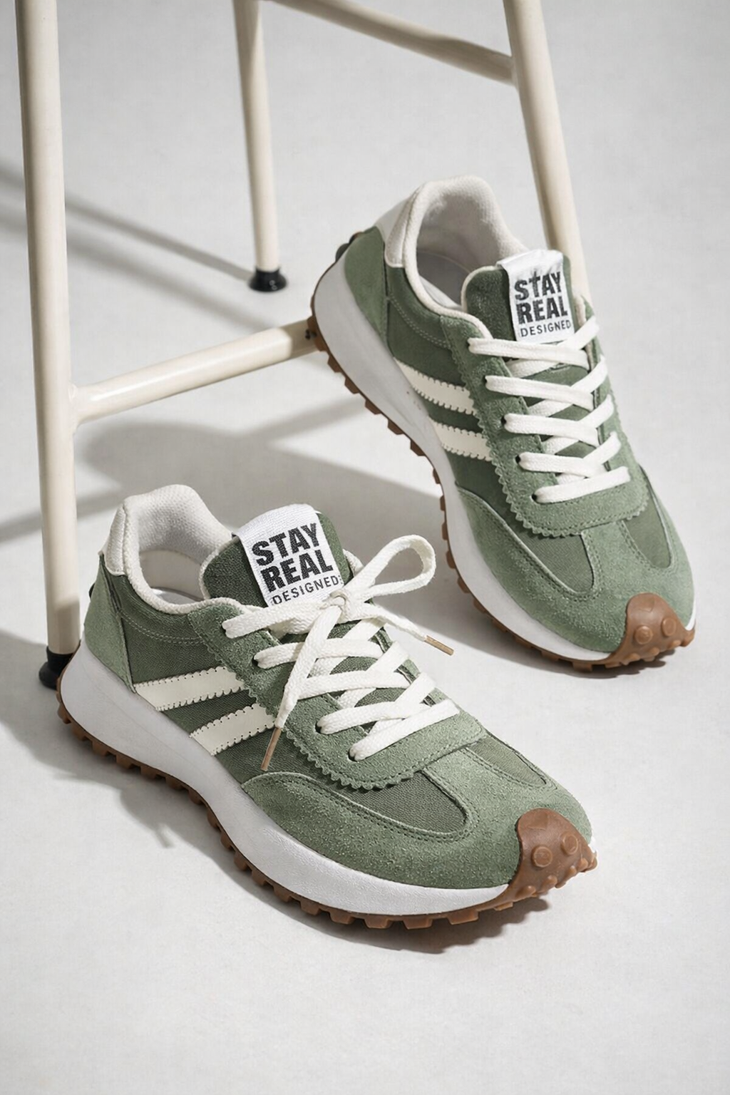 Halima – Retro-Sneaker mit Schnürsenkeln