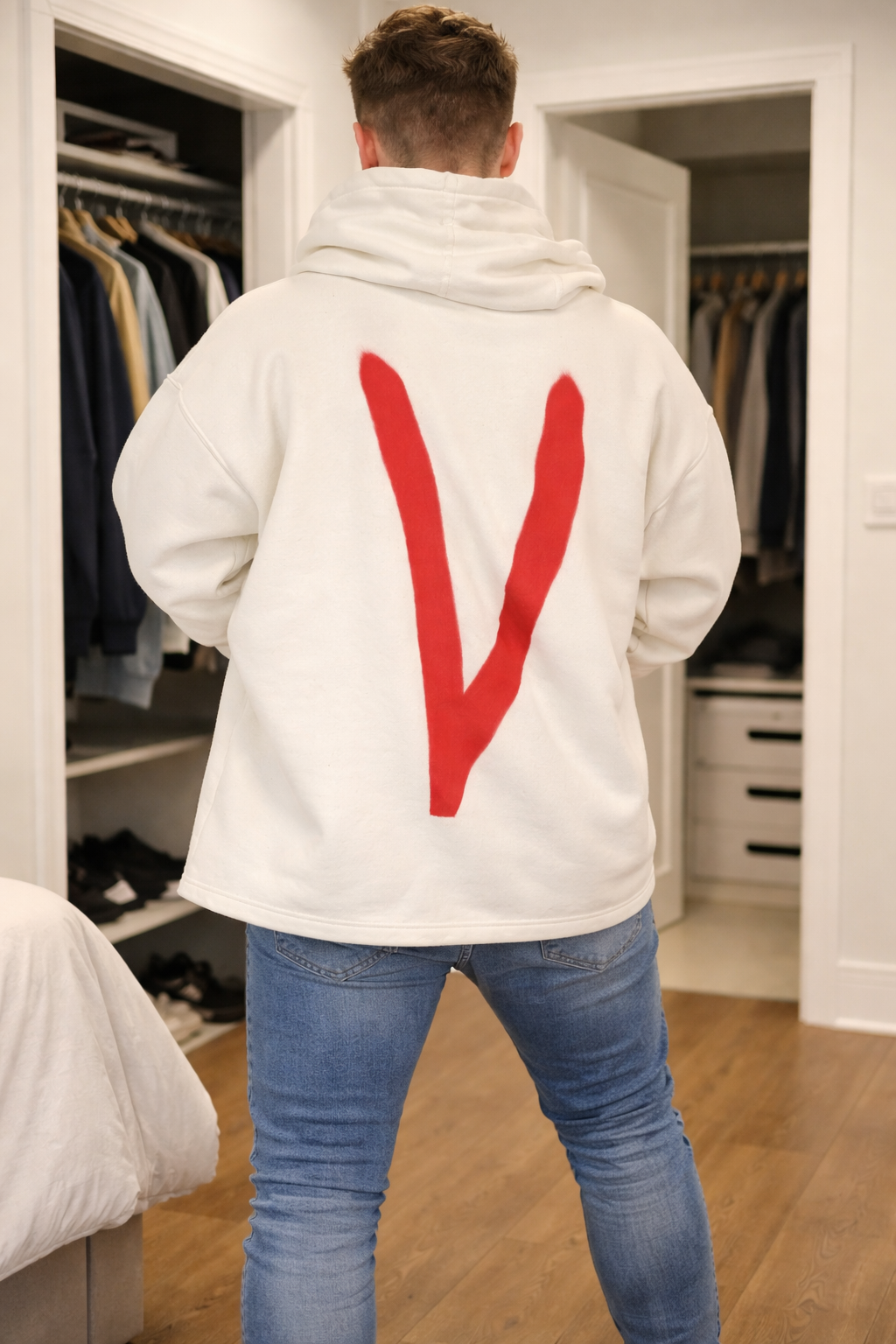 Liebe | Weißer Kapuzenpullover aus Baumwolle