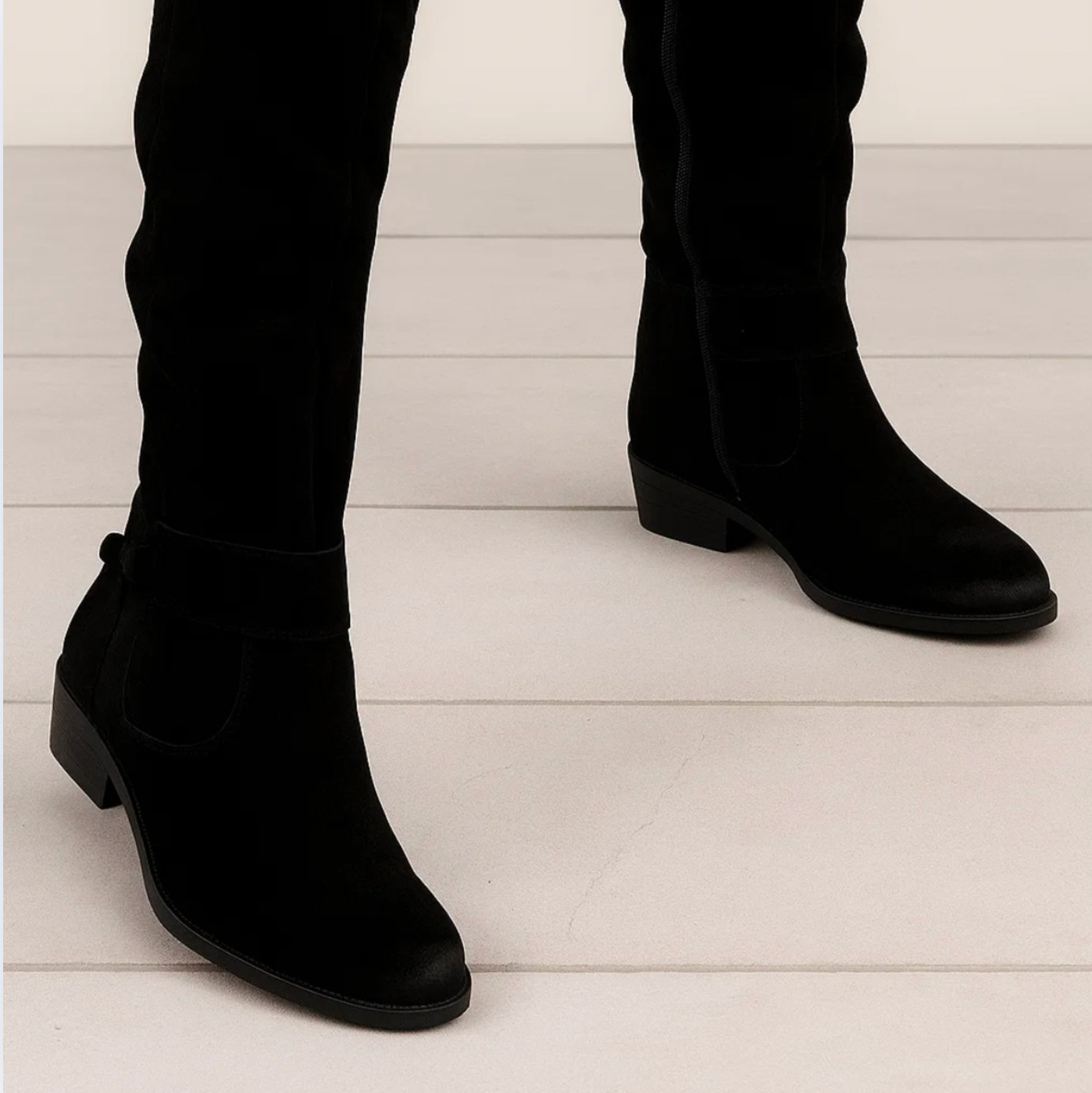 Dani Elegante Wildlederstiefel