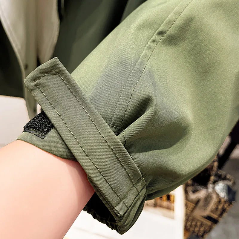 Stylischer Wasserabweisender Trenchcoat