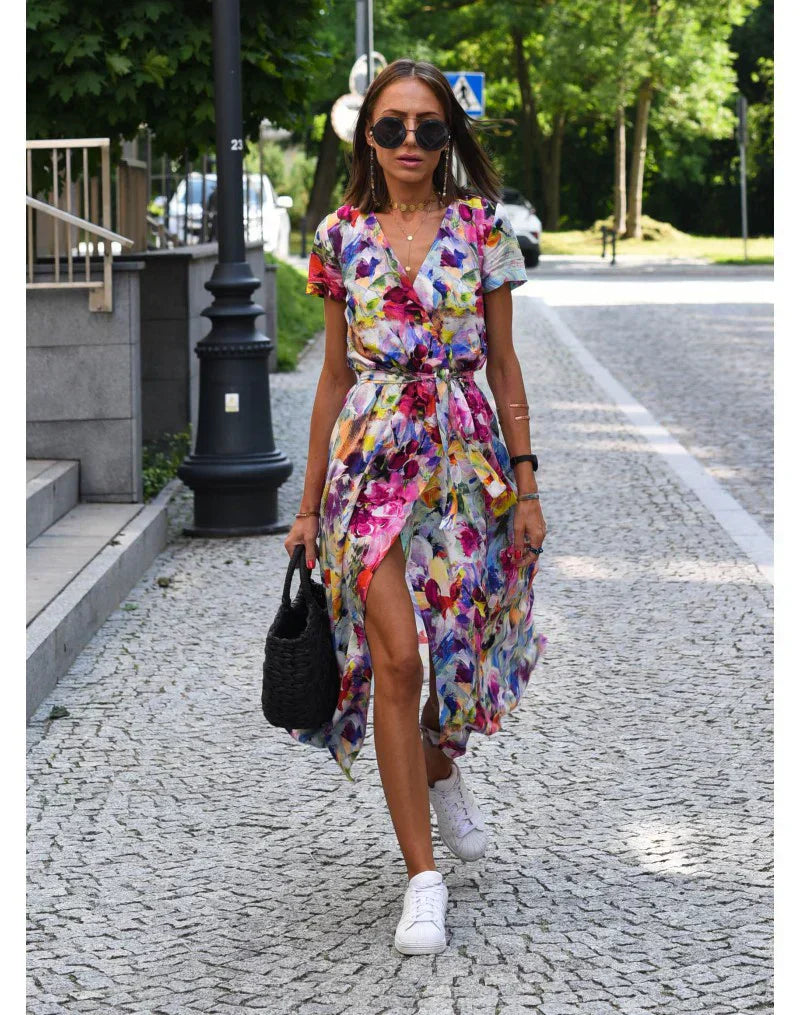 Eva- Stilvolles V-Ausschnitt-Kleid