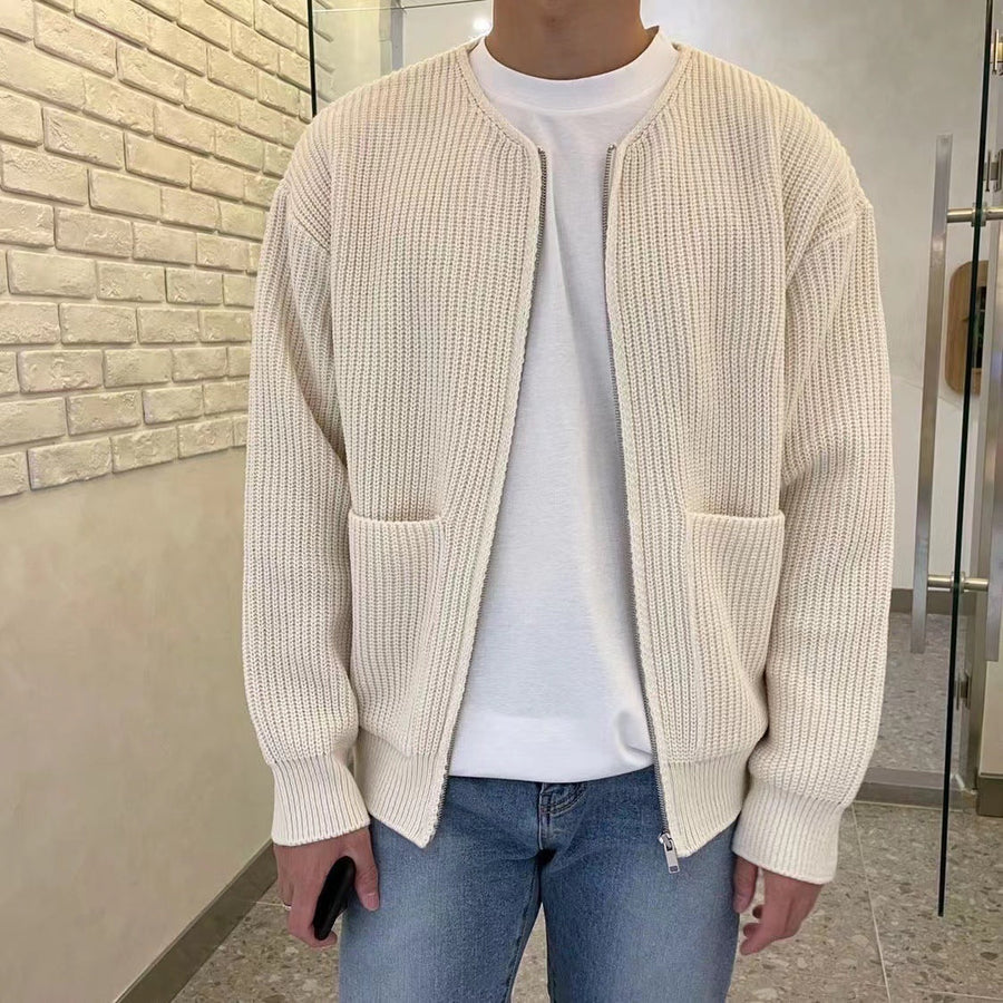 Trendige Strickjacke