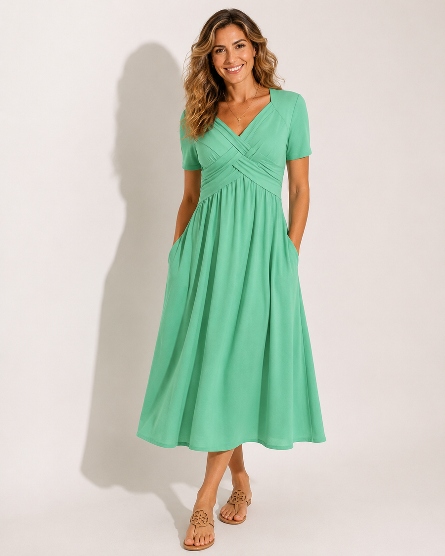 Adrianna - Kleid In Schmeichelnder Eleganz