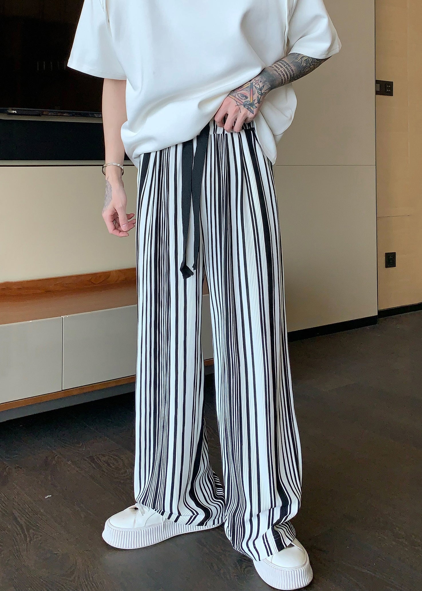 Cole | Übergroße gestreifte Baumwollhose