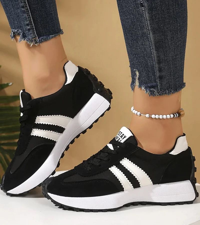Halima – Retro-Sneaker mit Schnürsenkeln