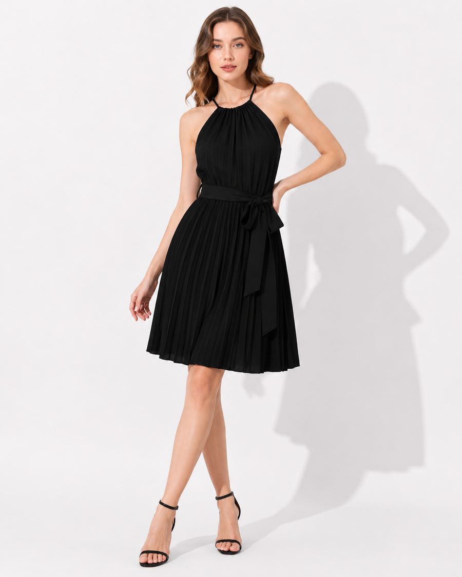 Plissiertes trägerloses Kleid