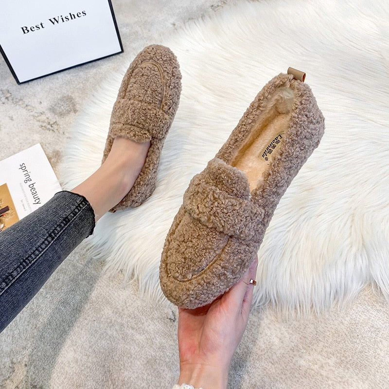 Arielle Damen Hausschuhe – Weiche Plüschschuhe mit rutschfester Sohle