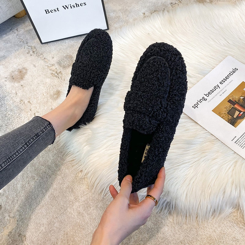 Arielle Damen Hausschuhe – Weiche Plüschschuhe mit rutschfester Sohle