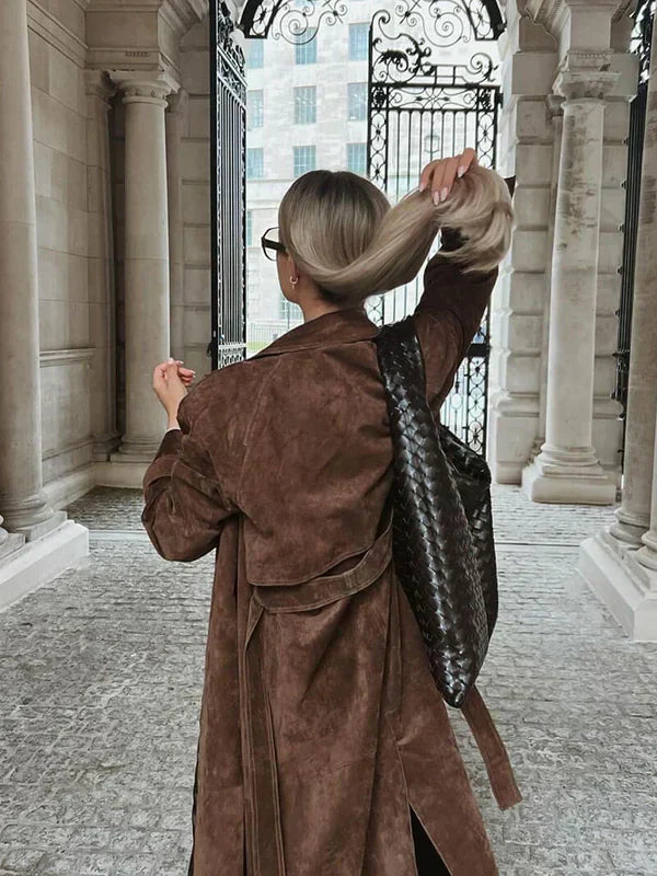 Sophie Stylischer Trenchcoat aus Leder