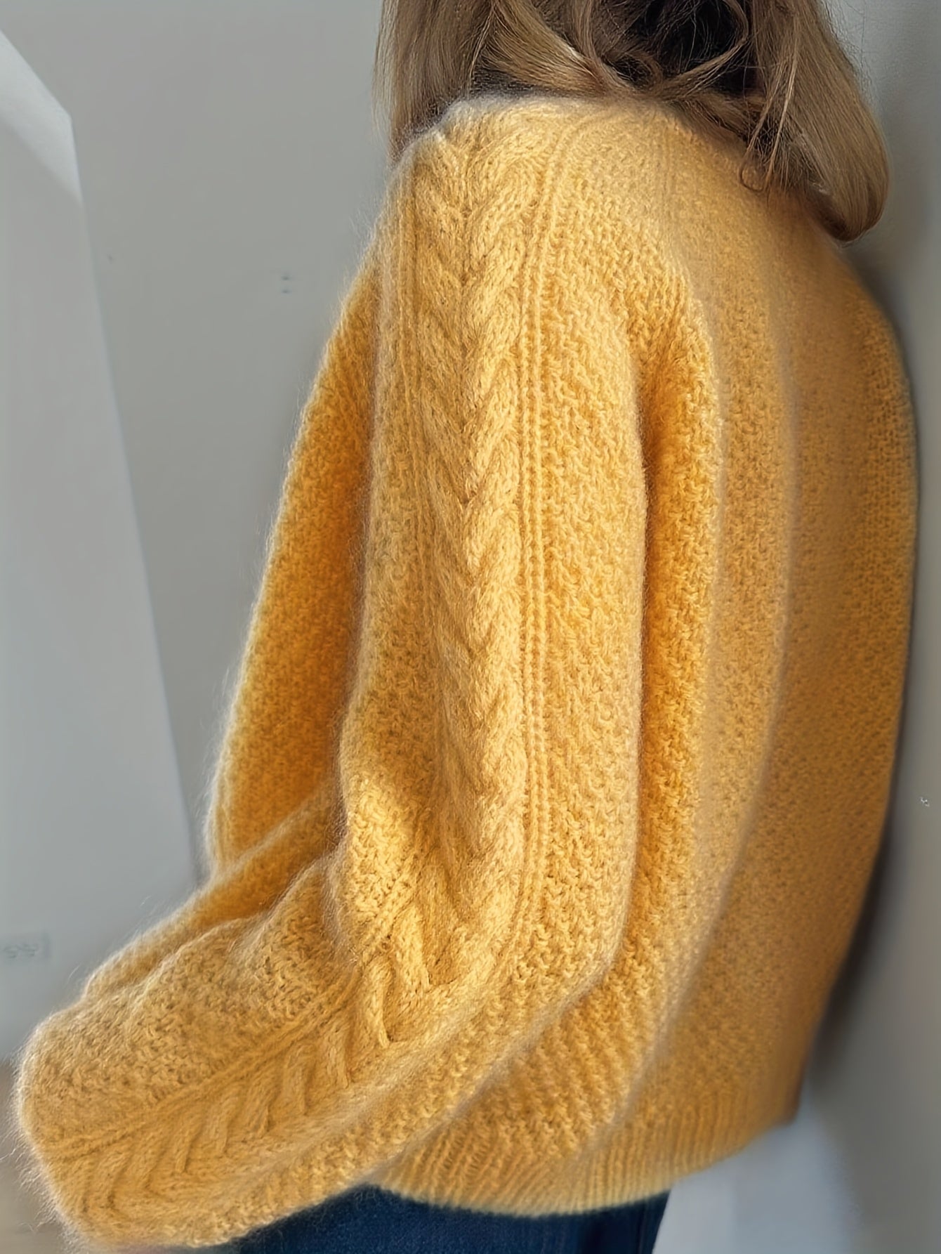 Dwina™ Strickjacke mit Knöpfen und Zopfmuster