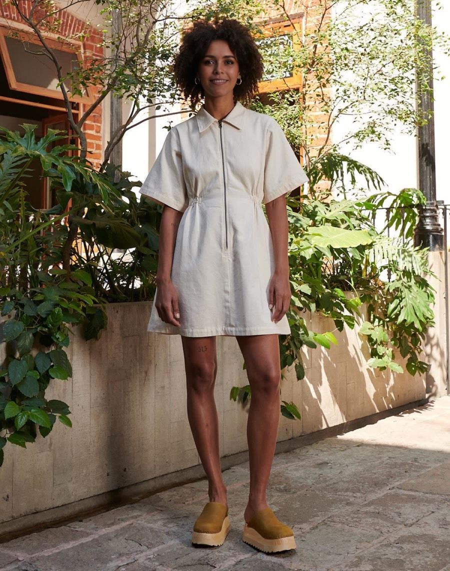 Kleid mit Ärmeln