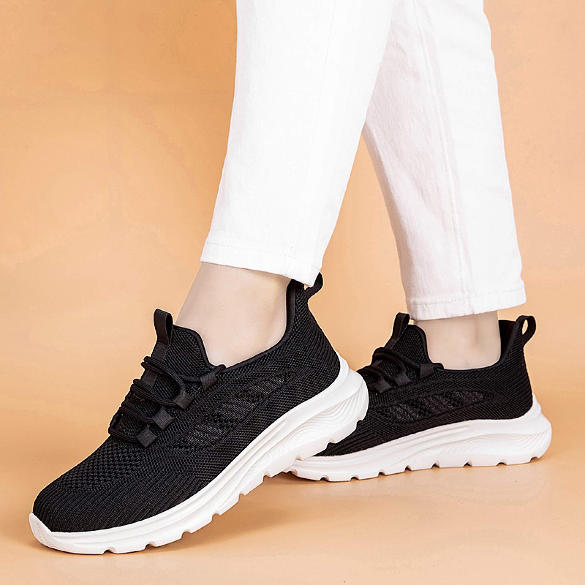 Schwarzkomfort Sneaker